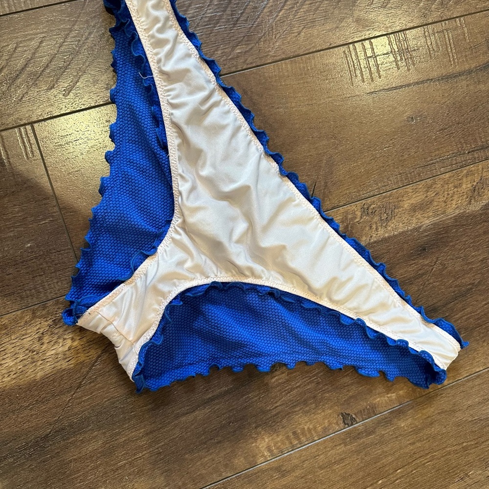 ☀️SHADE & SHORE Ruched Back Ruffled Edge Blue Bikini Bottom - Picture 4 of 7